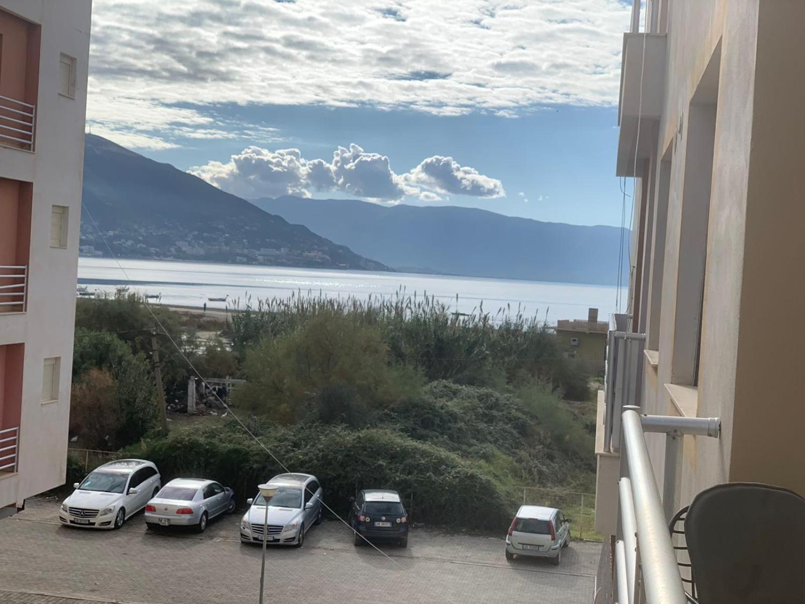 Emigres Apartments Vlorë Eksteriør bilde